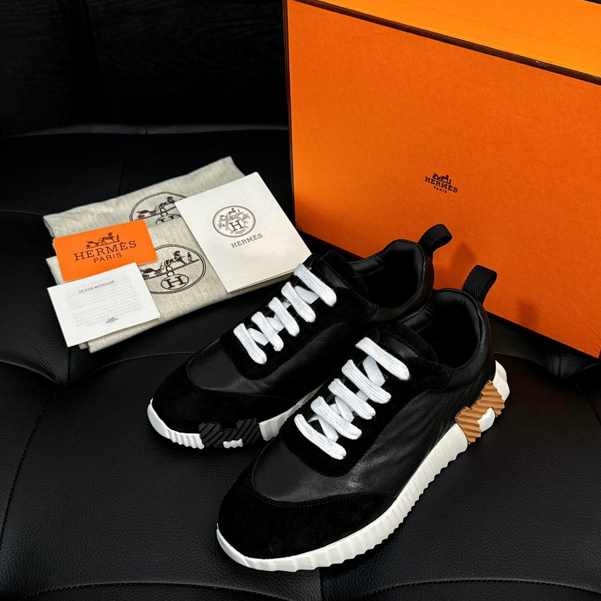 HERM BOUNCING SNEAKERS