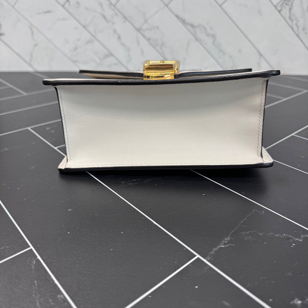 LIKE NEW Gucci White Sylvie Leather Chain Crossbody Bag
