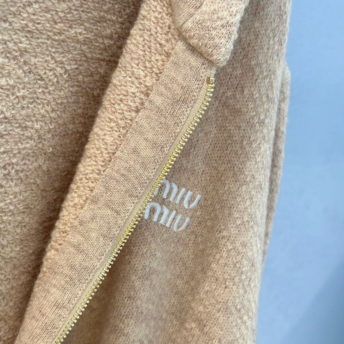 MIU M ZIP HOODIE