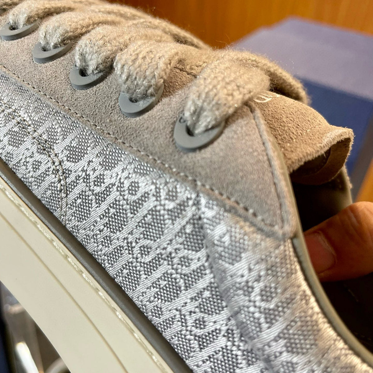 CD B33 SNEAKER