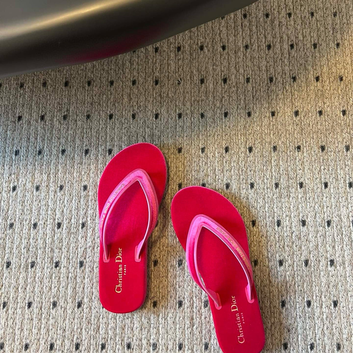 CD THONG SANDAL