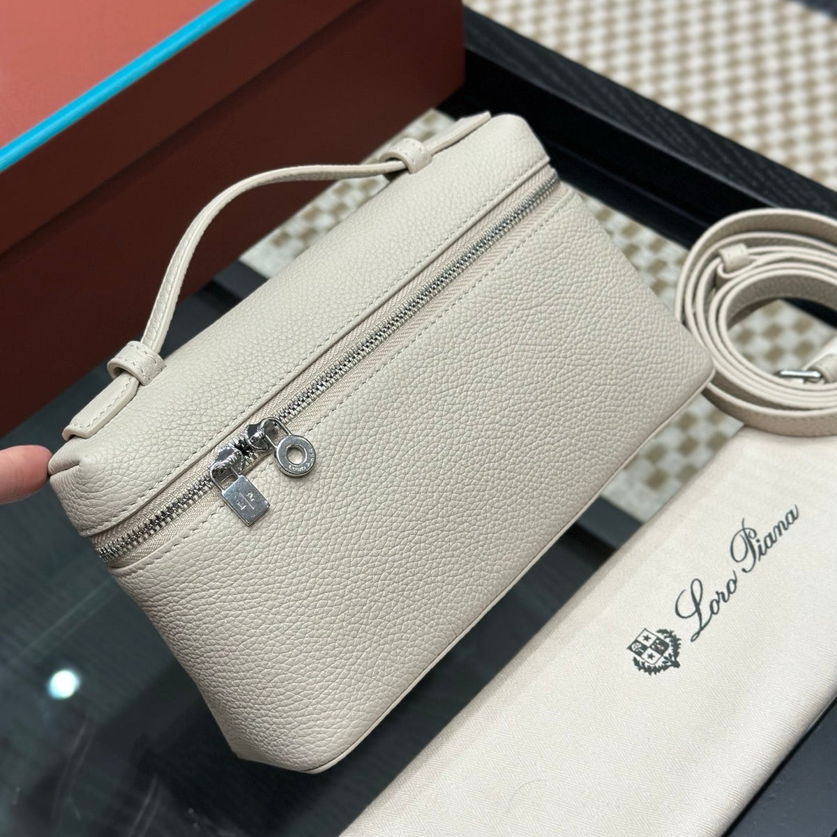LORO P EXTRA POCKET L19 BAG
