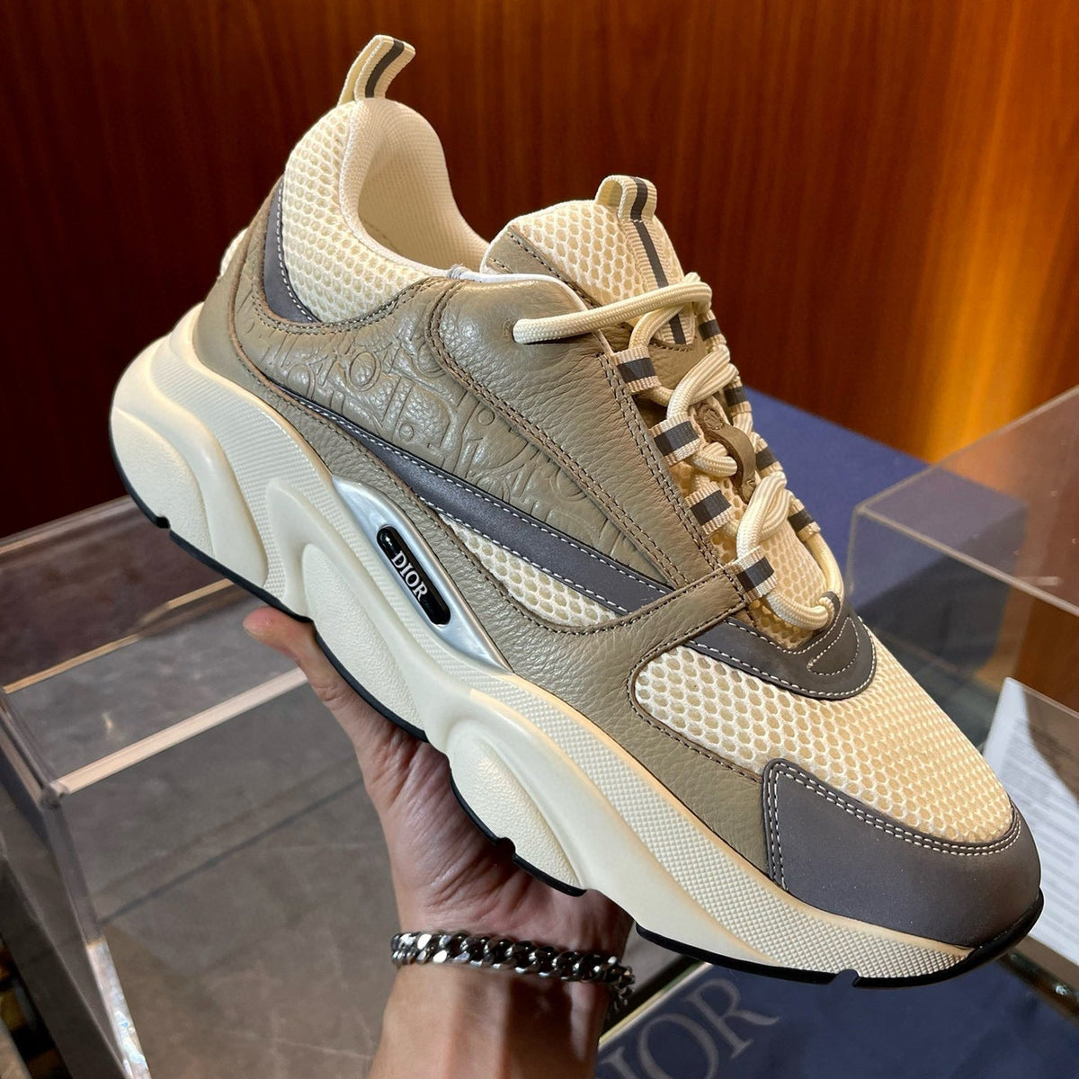 CD B22 SNEAKERS