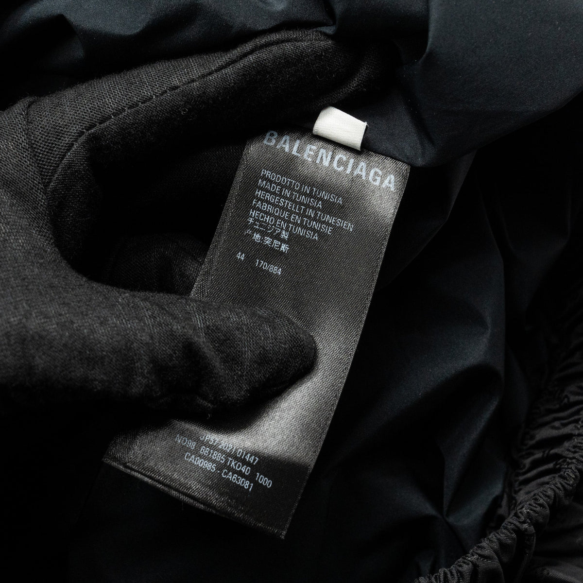 balenciaga size 44 oversized puffer jacket black
