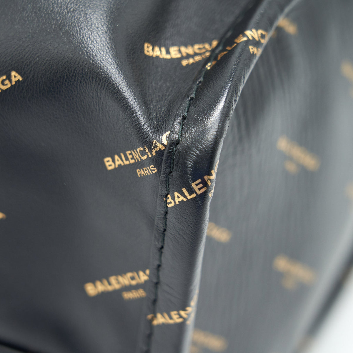 balenciaga Logo Printed Bazar Shopper M Leather Bag