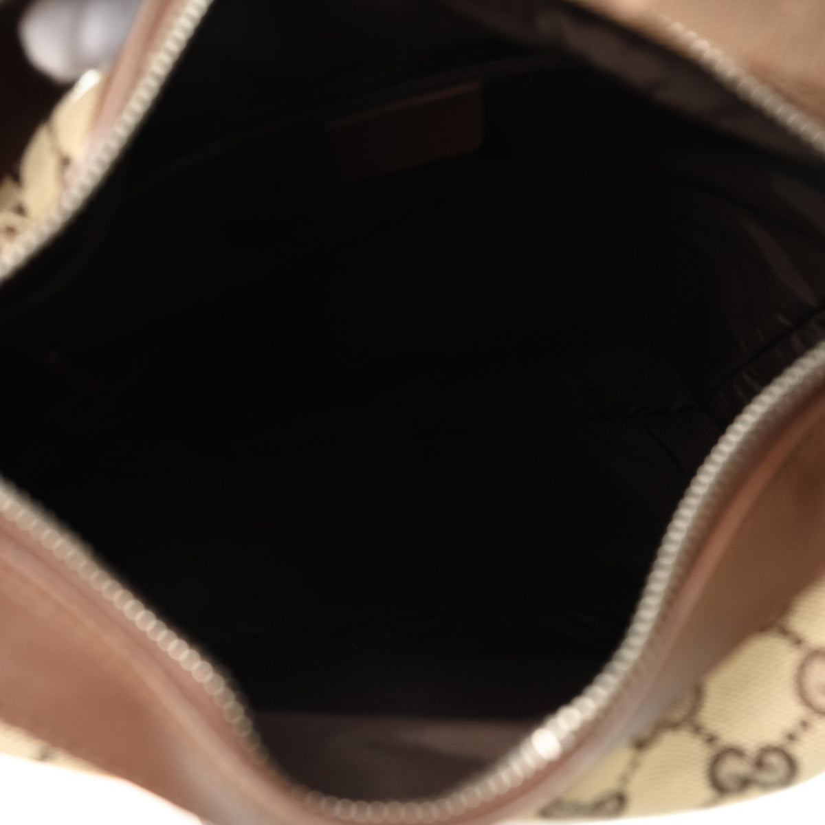 GUCCI GG Canvas Shoulder Bag