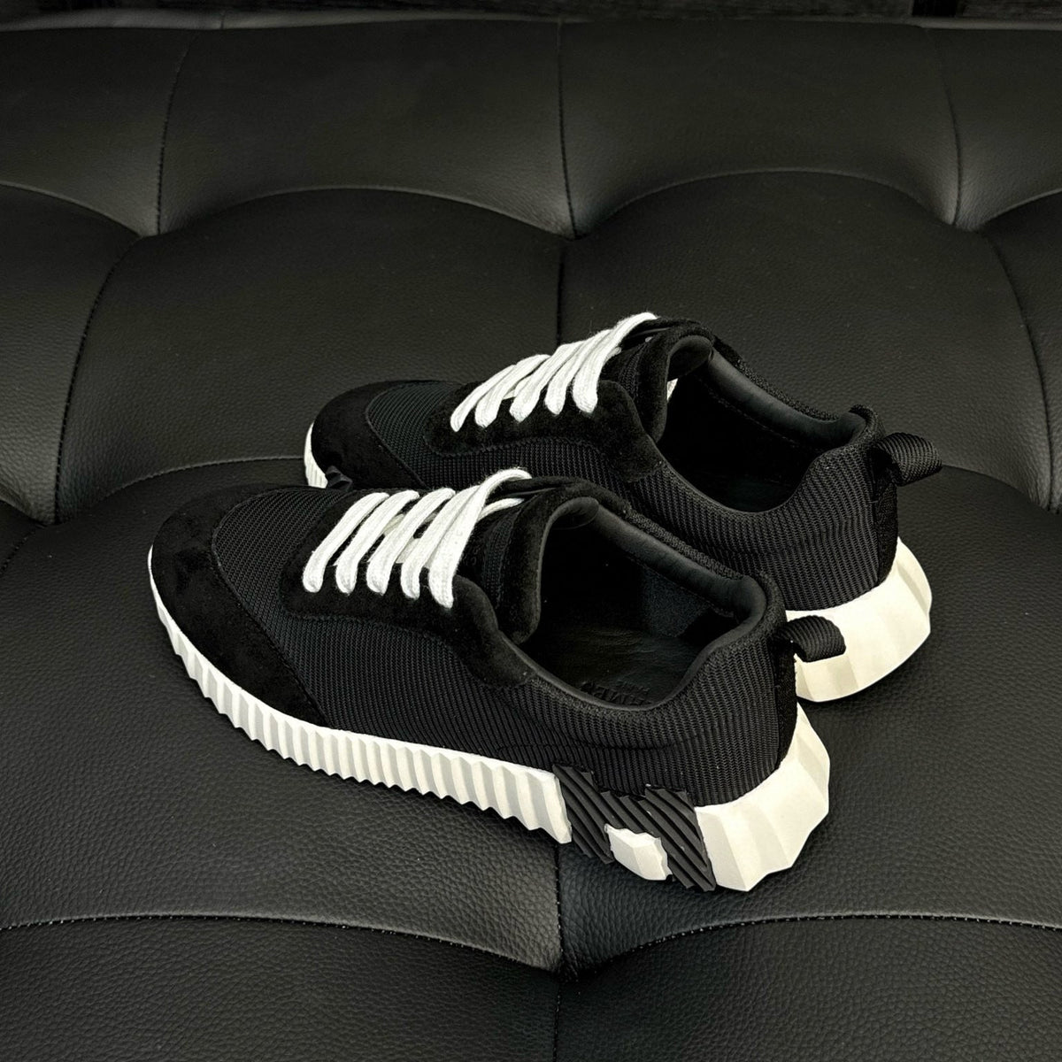 HERM BOUNCING SNEAKERS