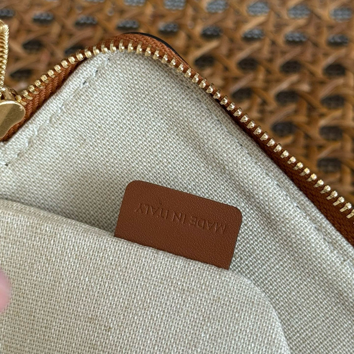 CEL SMALL POUCH WITH STRAP