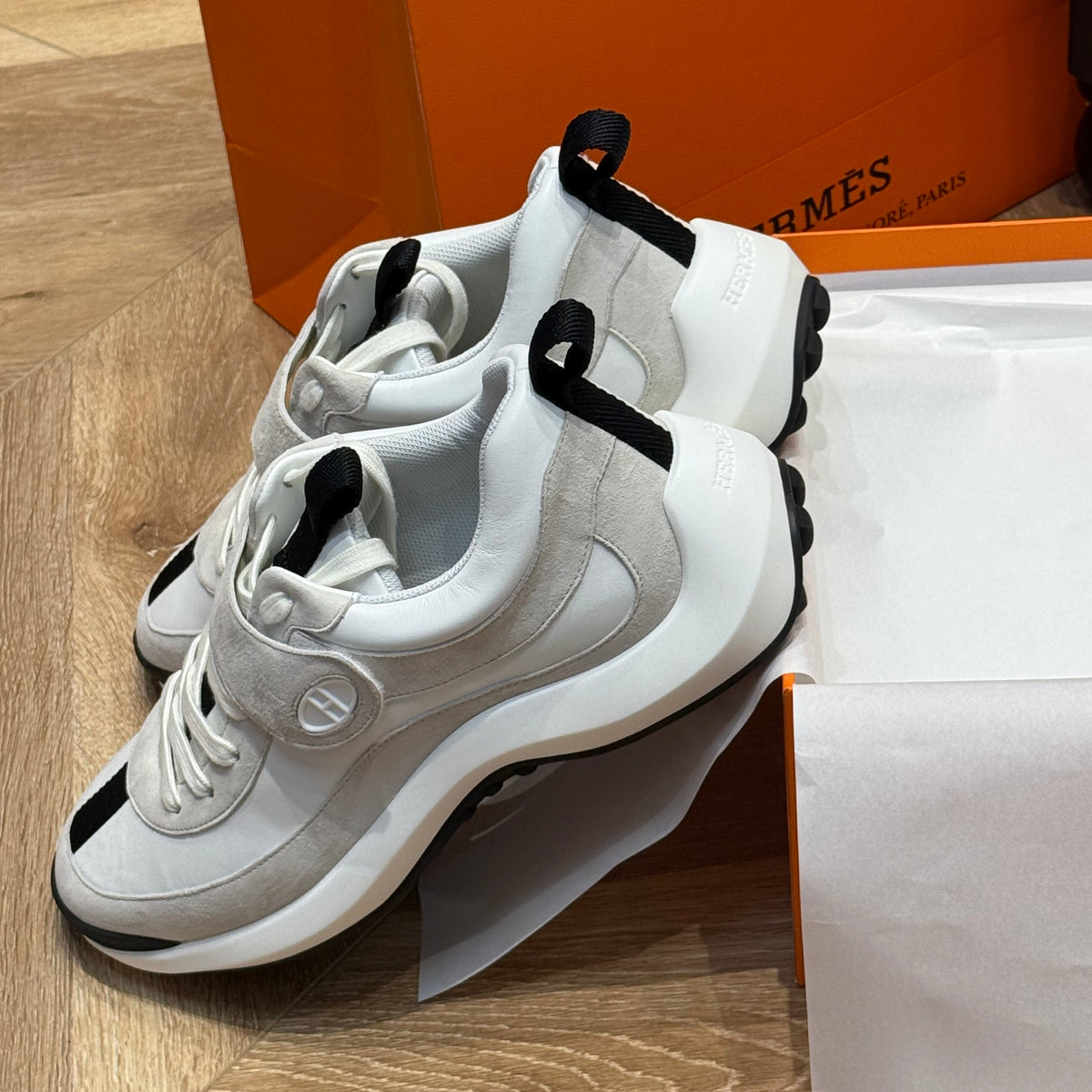HERM LOOP SNEAKER