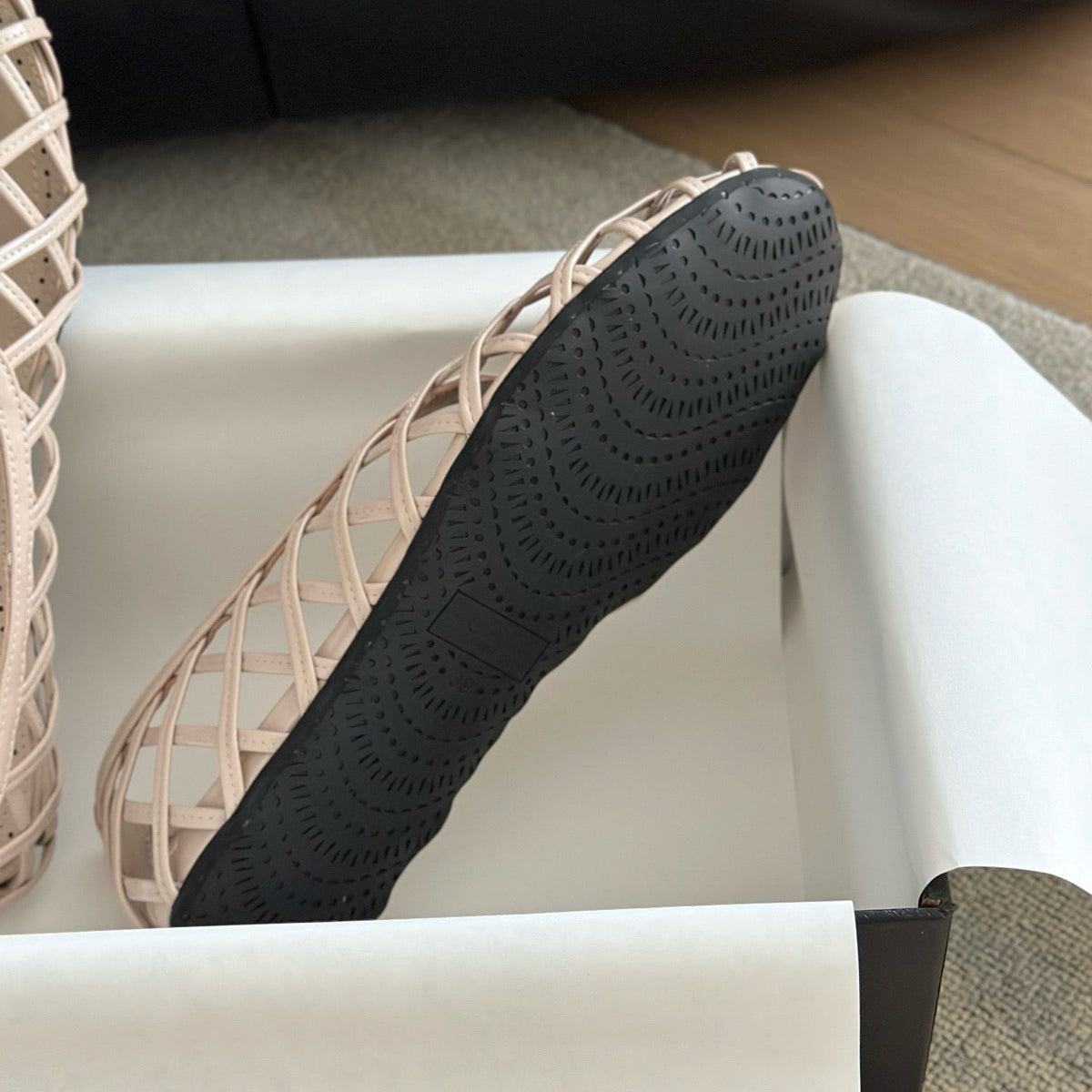 ALAIA BALLET FLATS