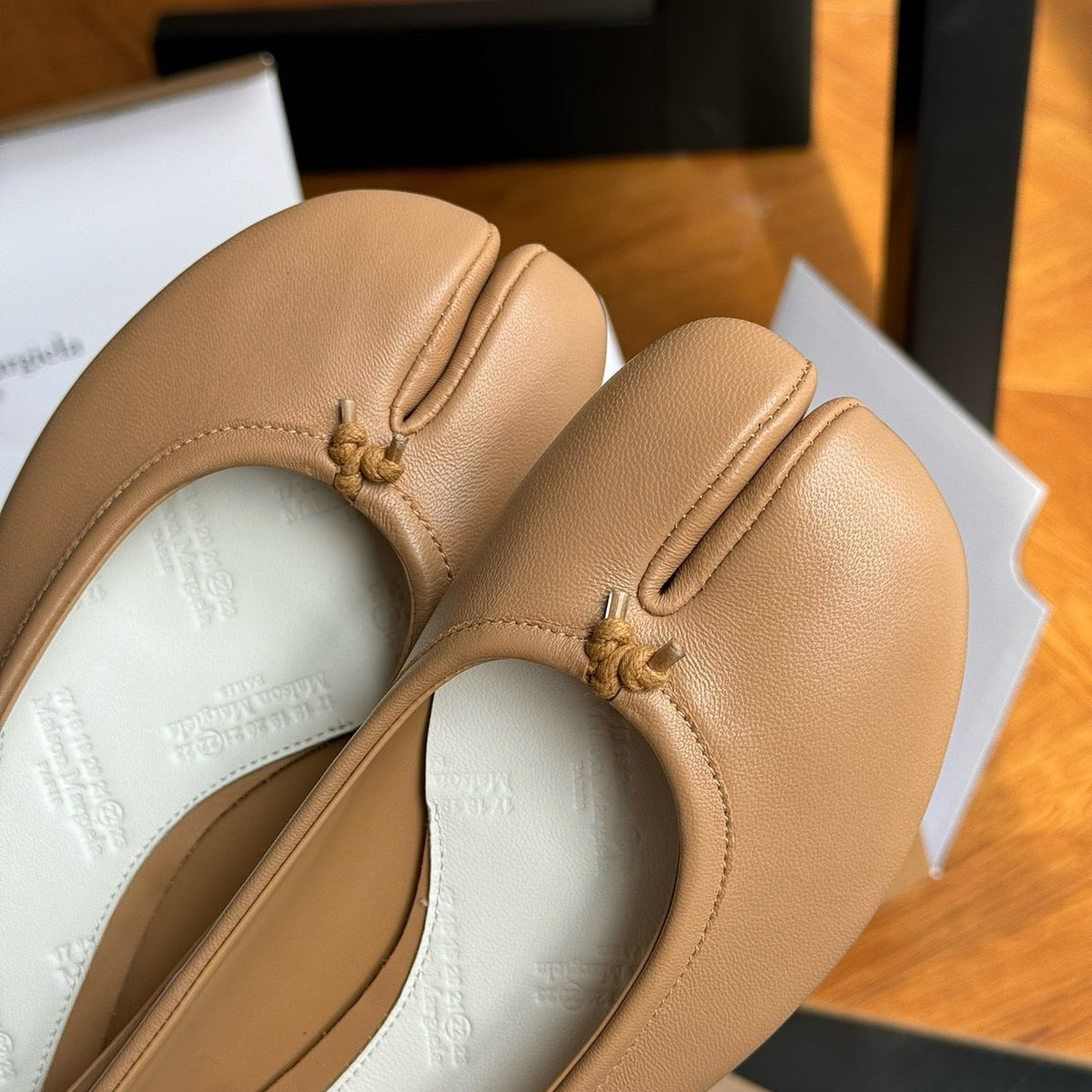 MAISON M TABI BALLET FLATS