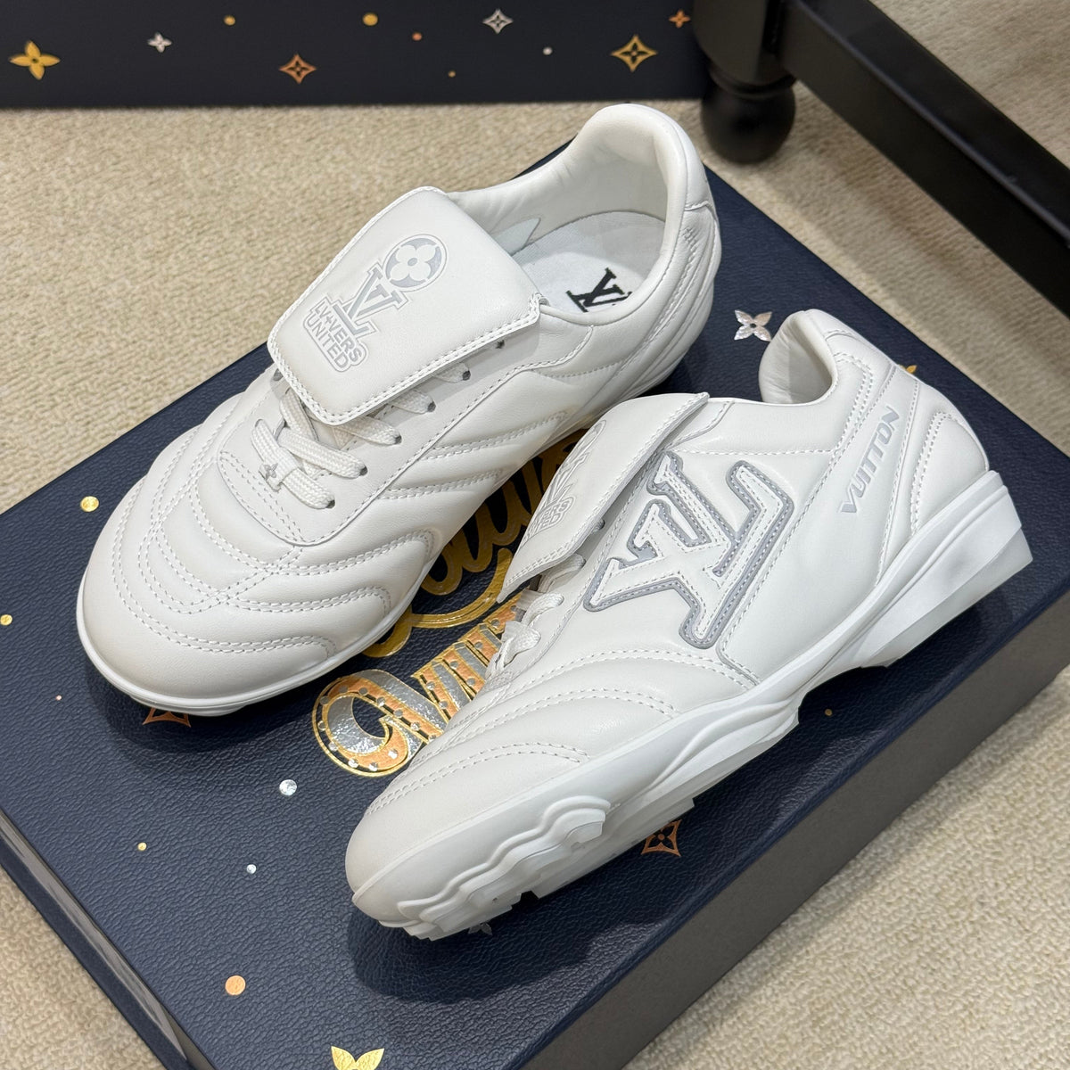 LOU FOOTPRINT SNEAKER