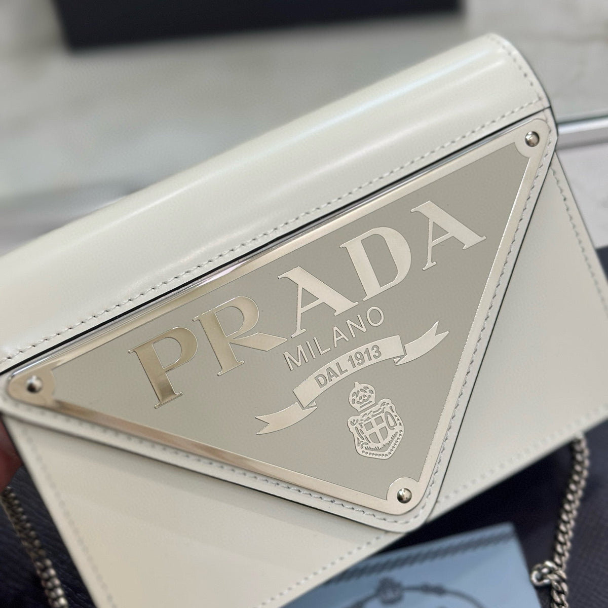 PD TRIANGLE LOGO BUFFED SHOULDER BAG