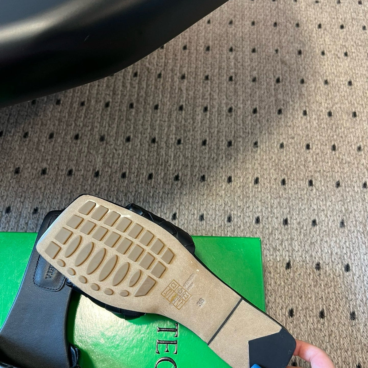 BOTT V SANDALS