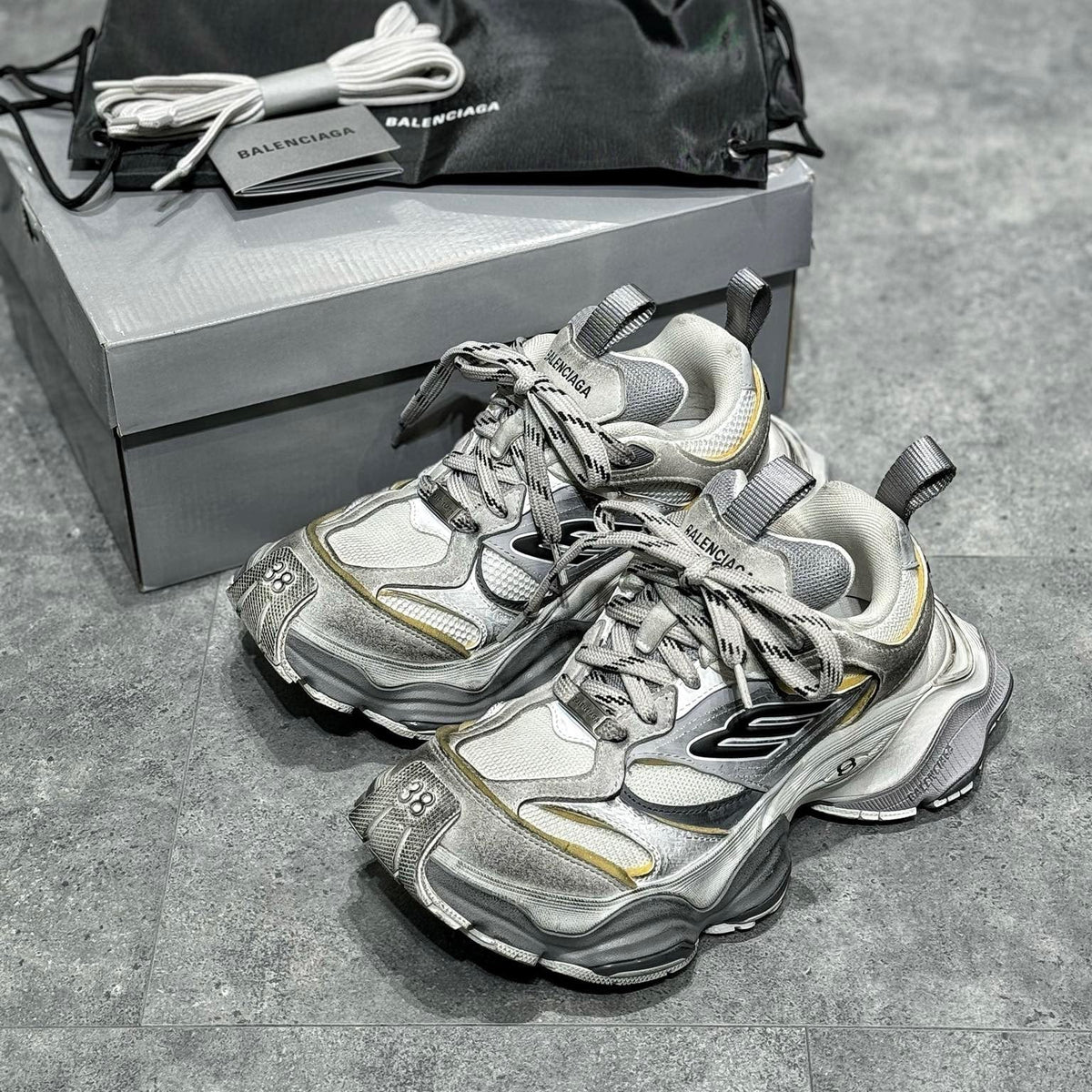 BAL CARGO TRAINERS