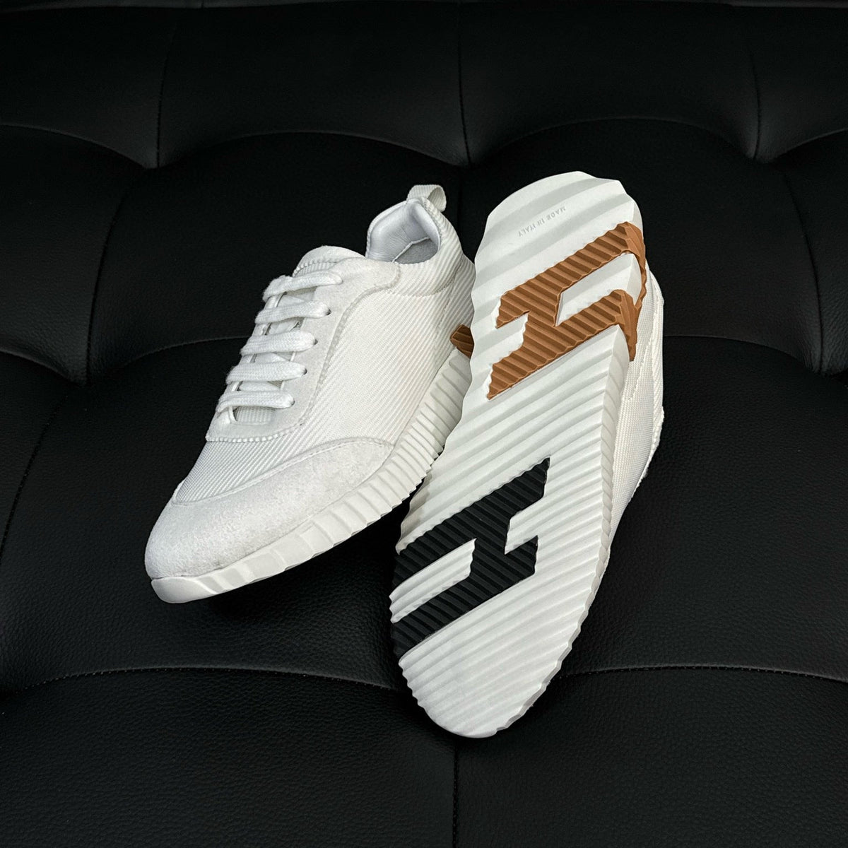 HERM BOUNCING SNEAKERS