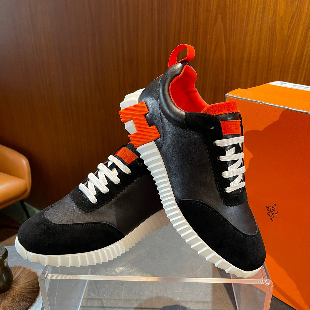 HERM BOUNCING SNEAKERS
