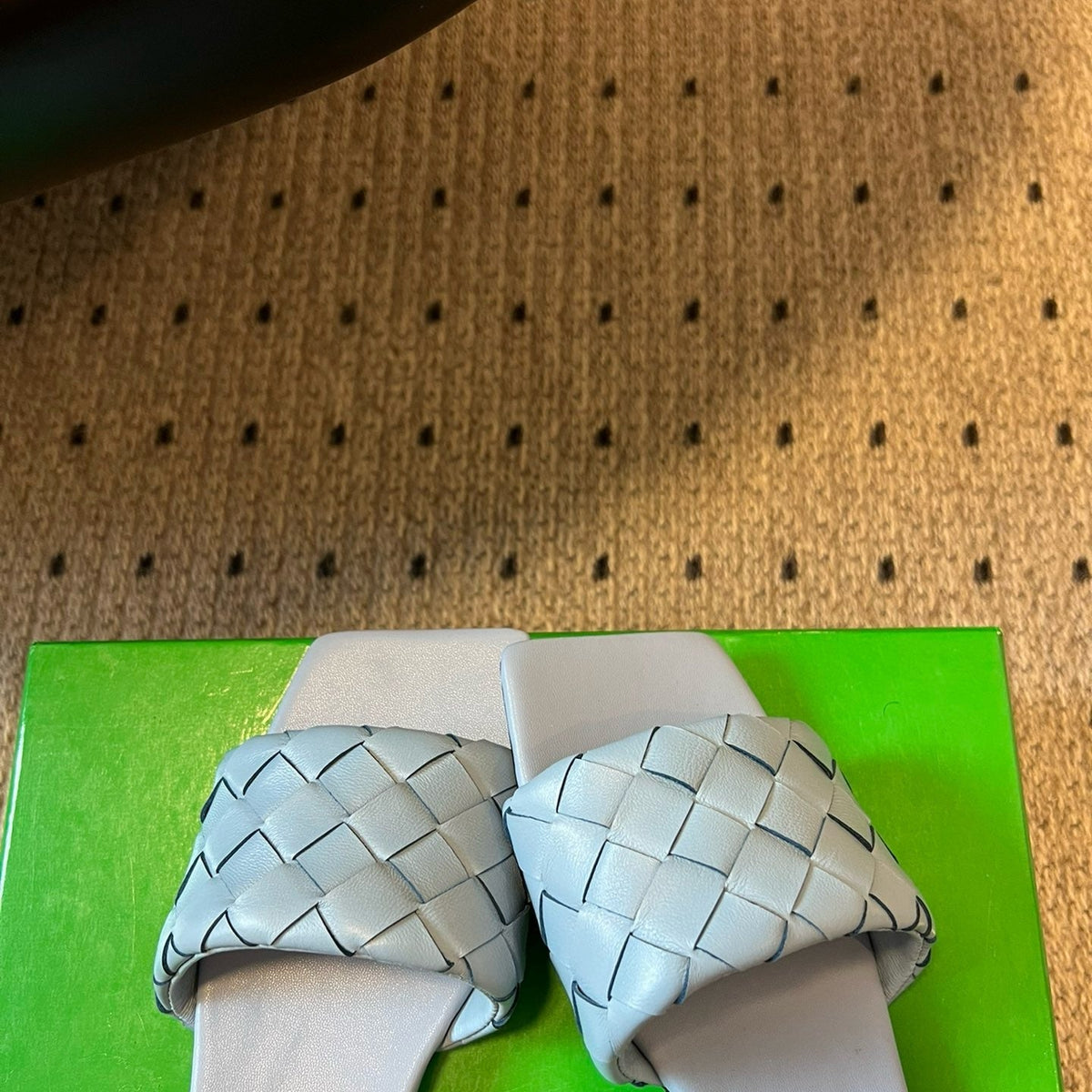 BOTT V SANDALS