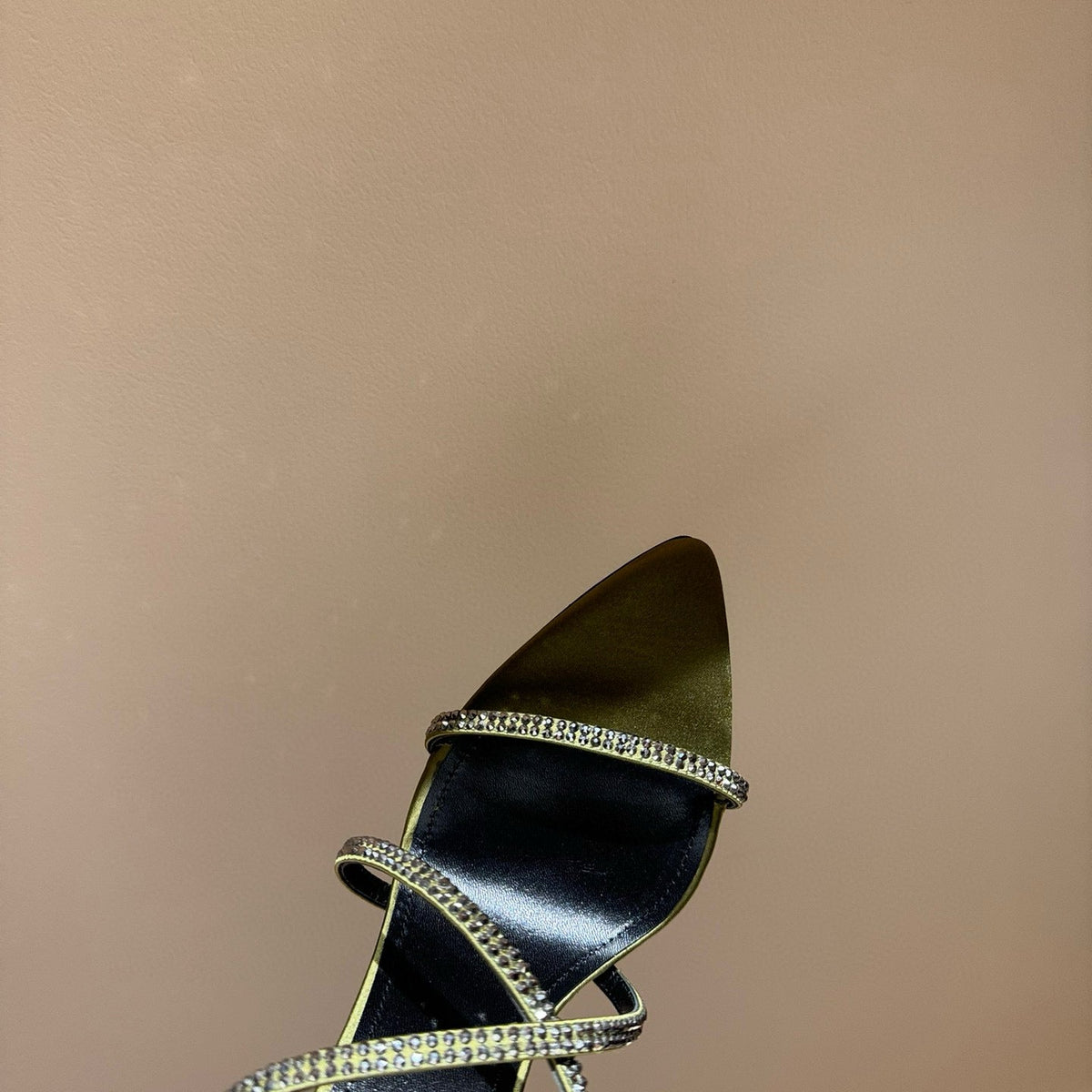 SL HEELS