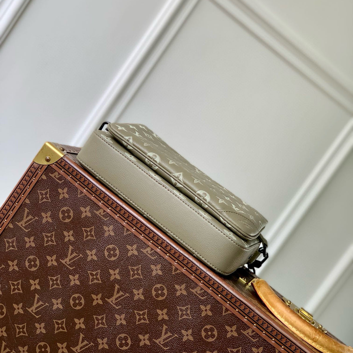 LOU TRIO MESSENGER BAG