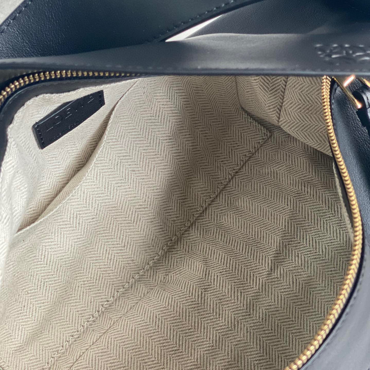 LOEW PUZZLE HOBO BAG