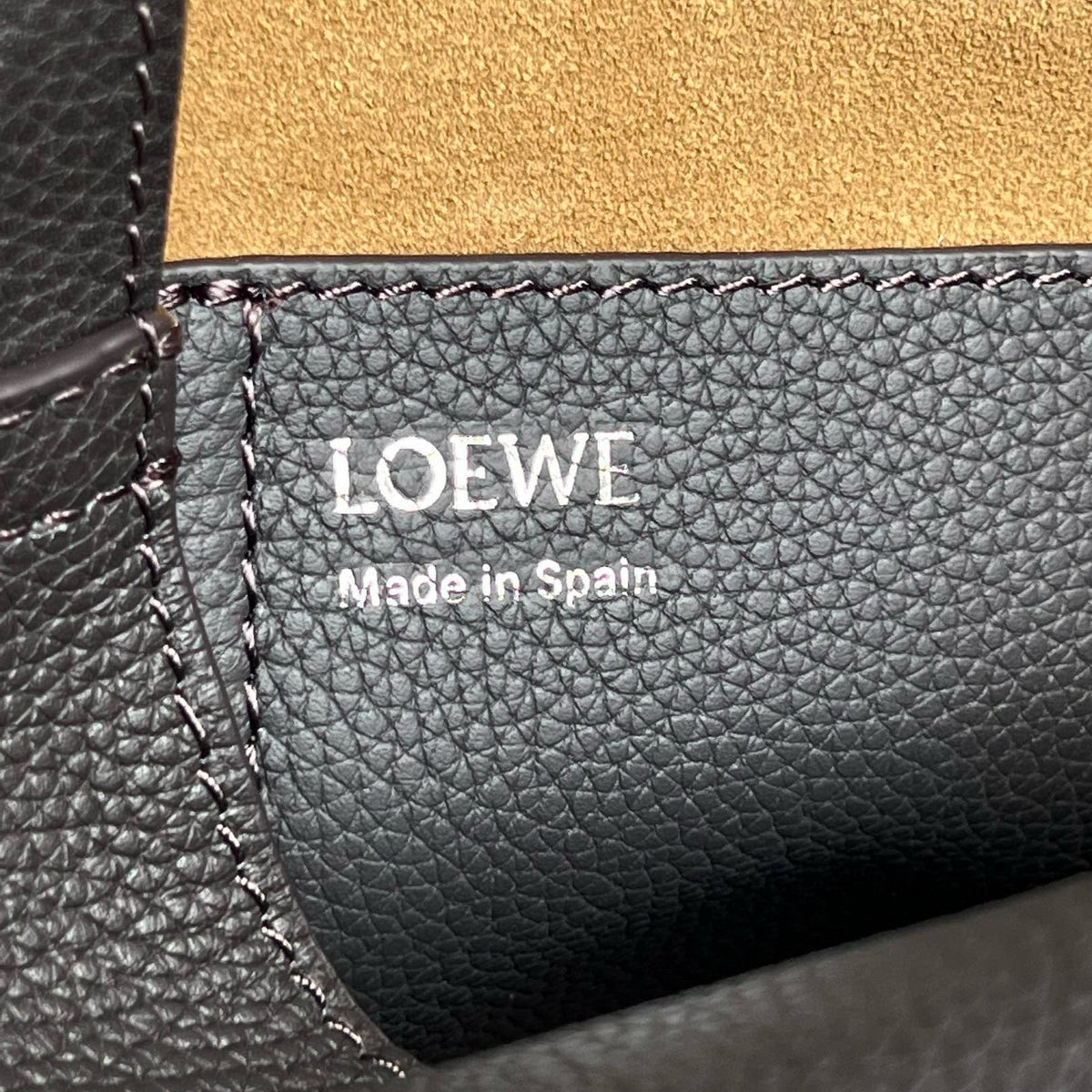 LOEW MINI PEBBLE BUCKET BAG