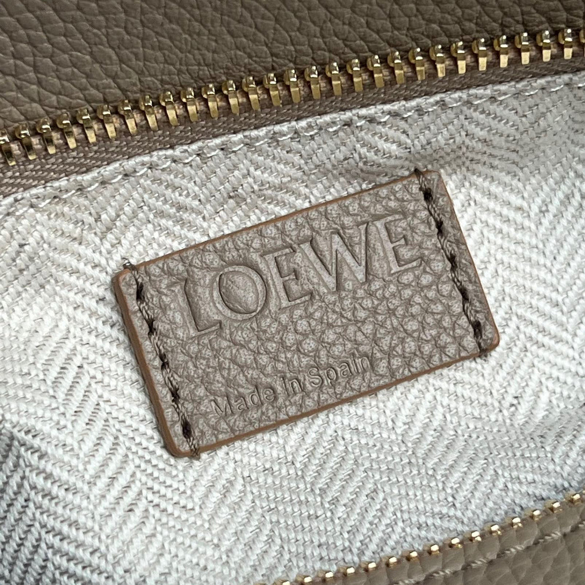 LOEW SMALL PUZZLE EDGE BAG