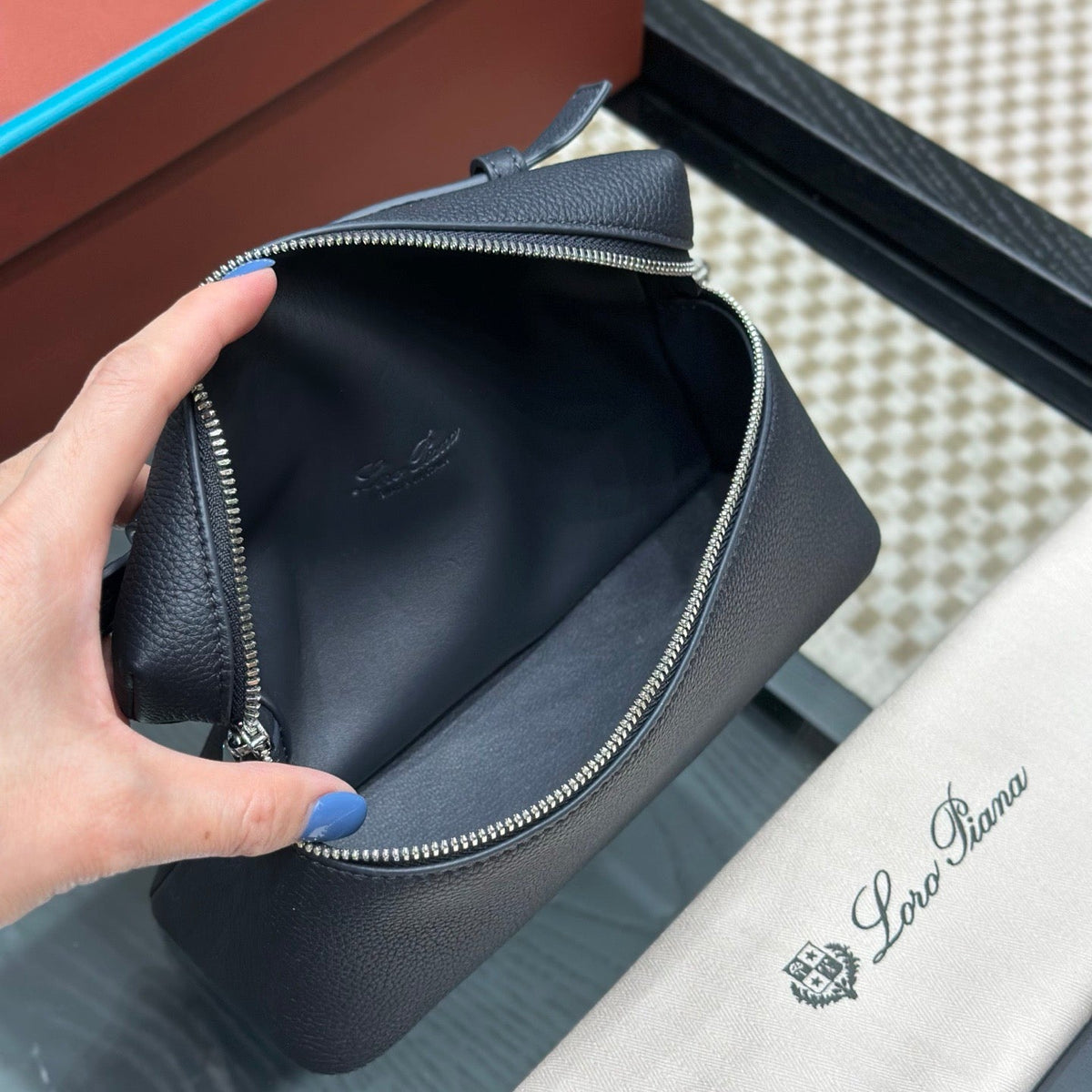 LORO P EXTRA POCKET L19 BAG