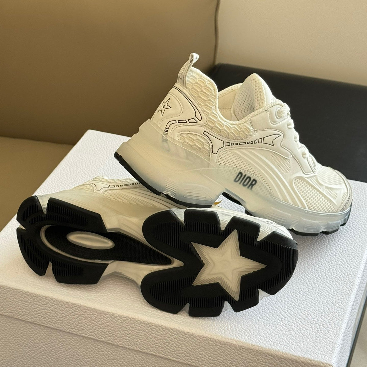 CD VIBE SNEAKERS