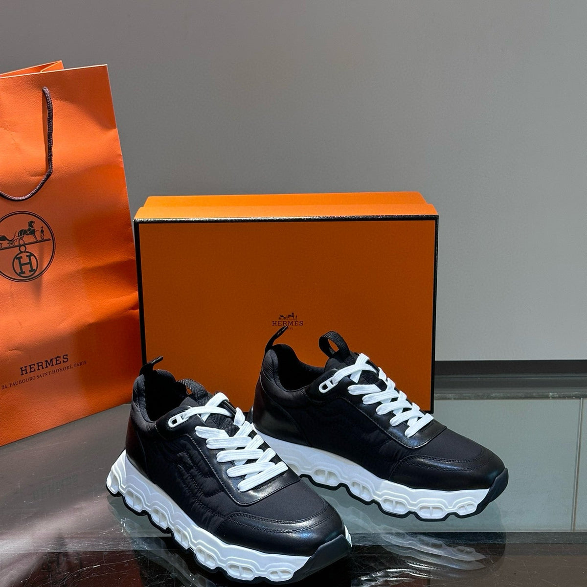 HERM IMPULSE SNEAKER