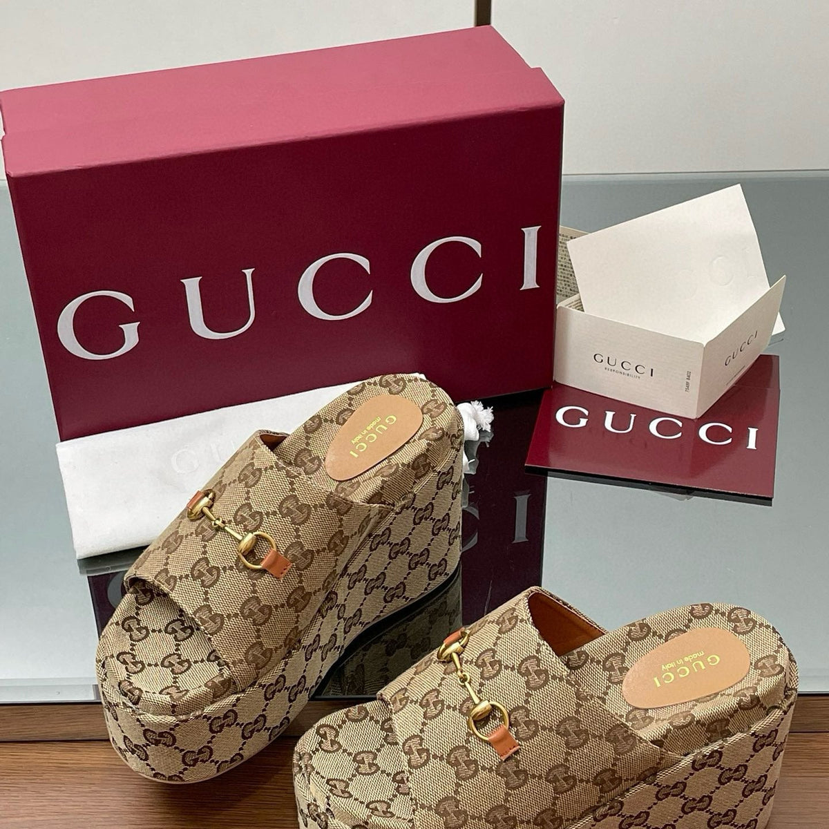 GG WEDGE SANDALS