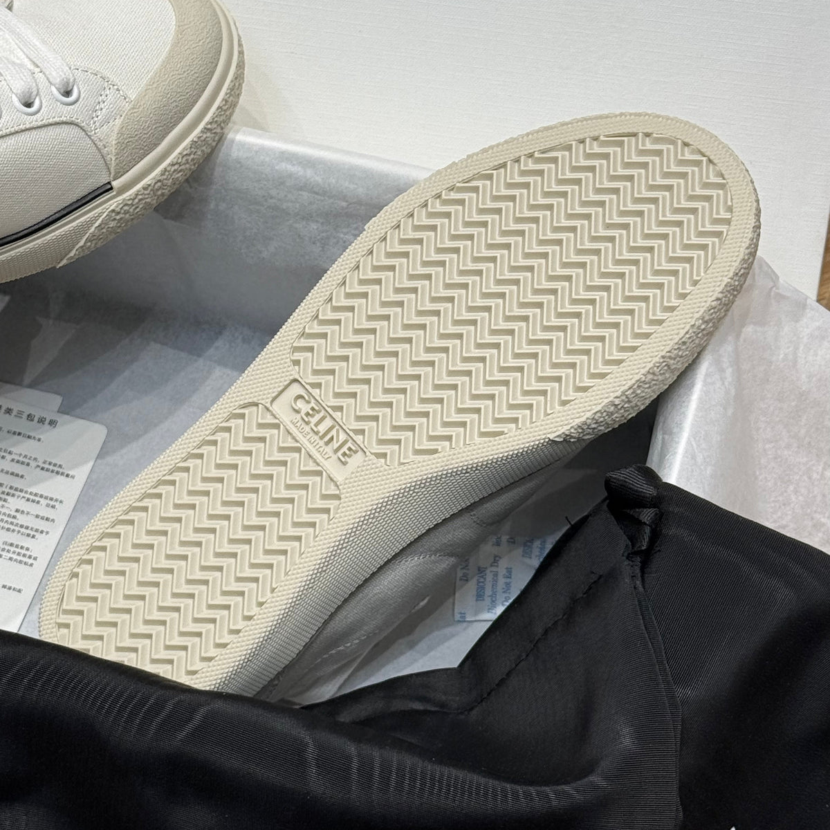 CEL SNEAKERS