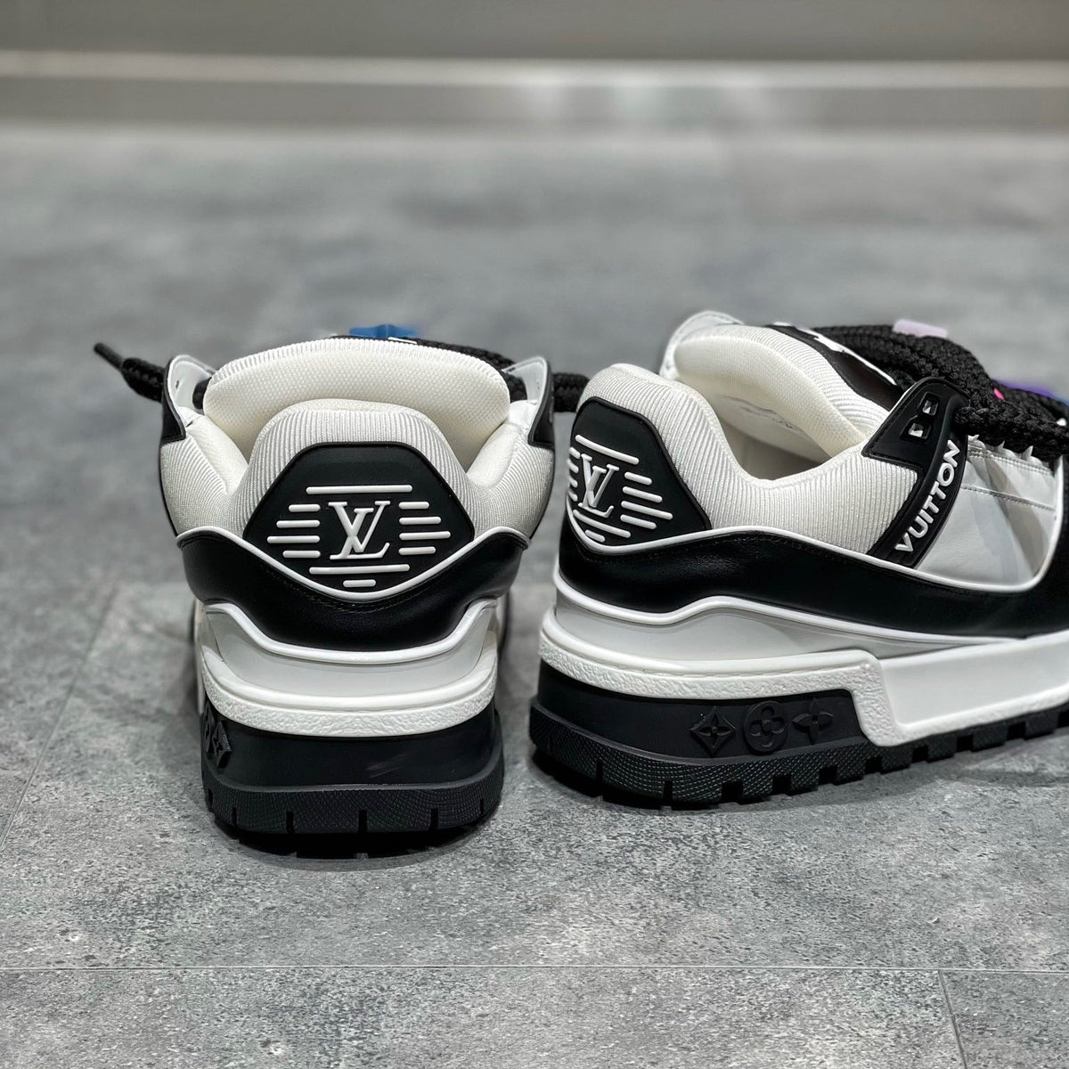 LOU TRAINERS