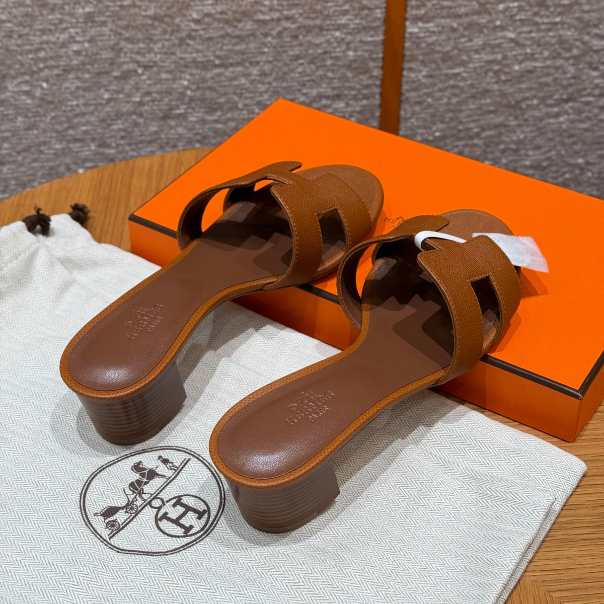 HERM OASIS SANDALS