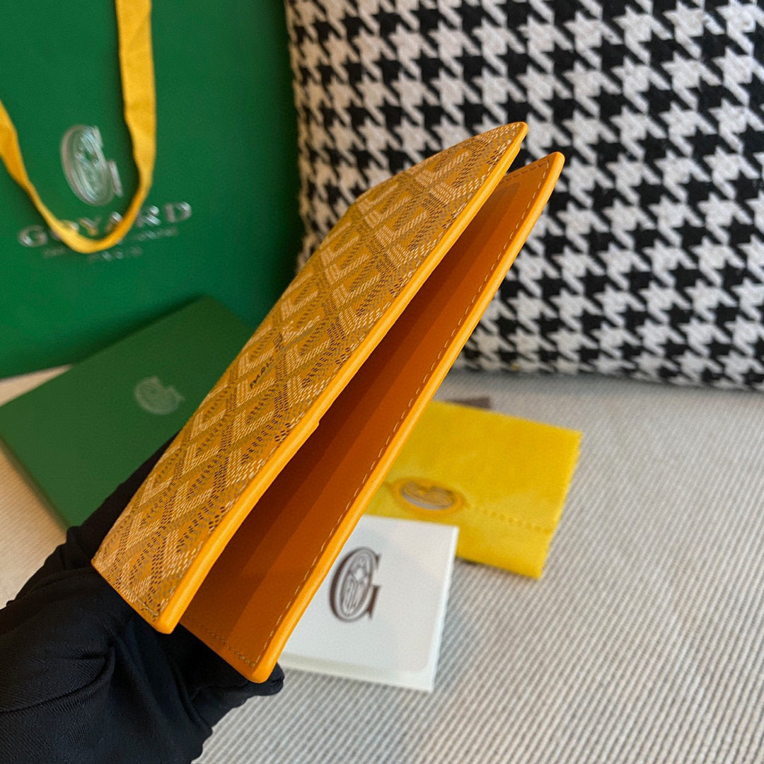 GOYA GRENELLE PASSPORT COVER
