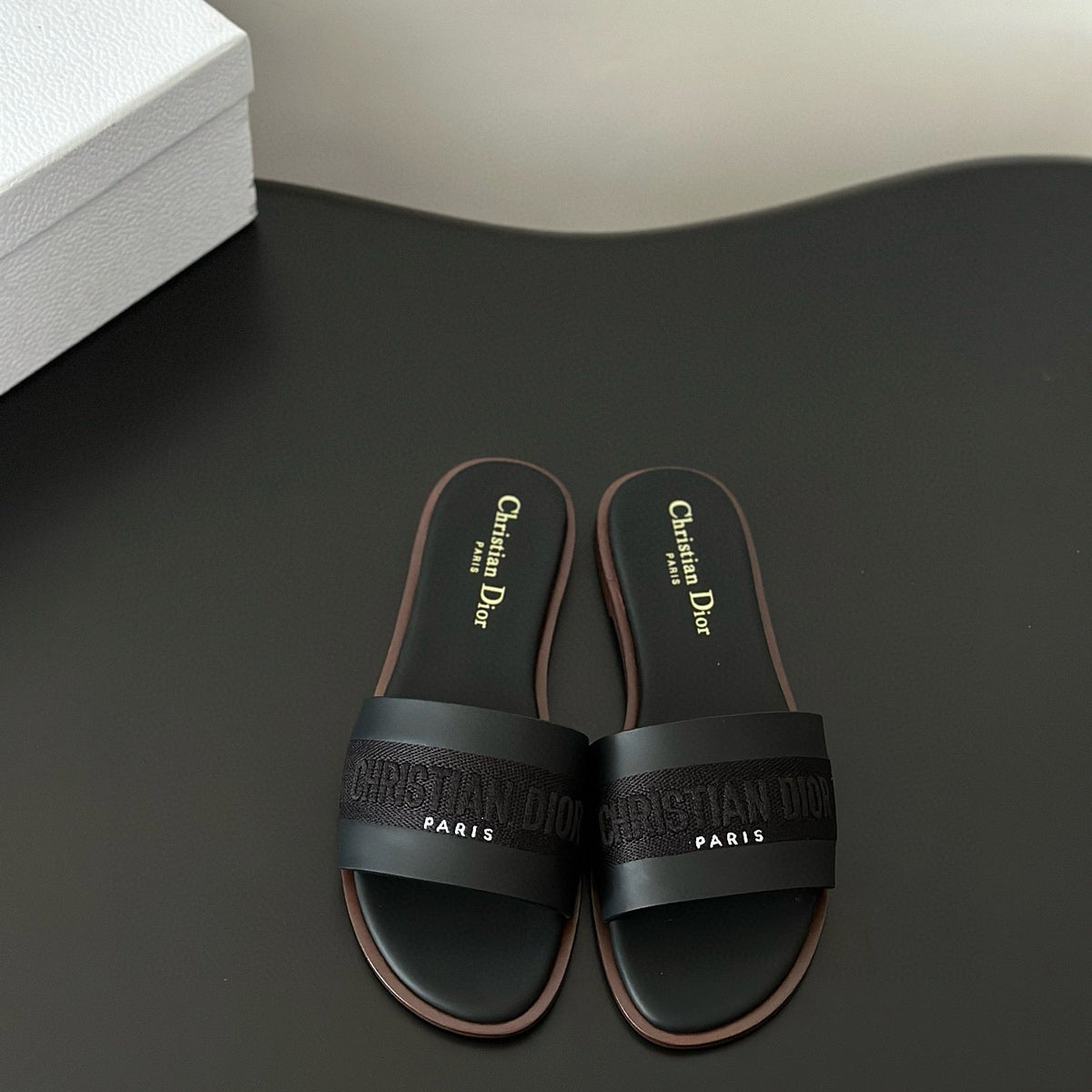 CD SANDALS