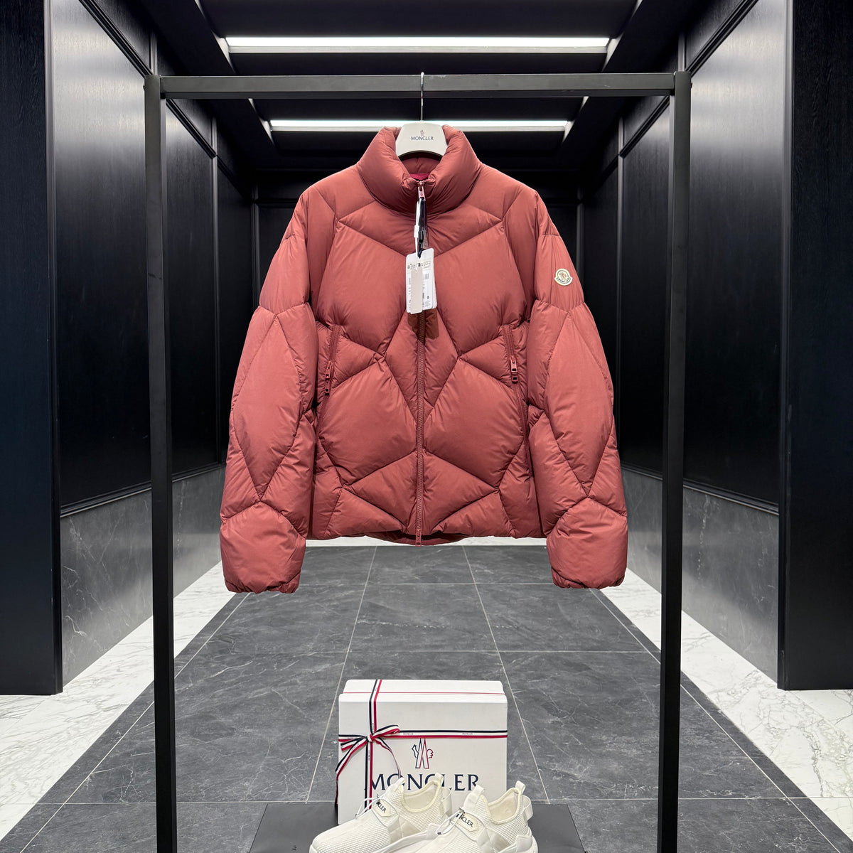 MONC VARDAR JACKET