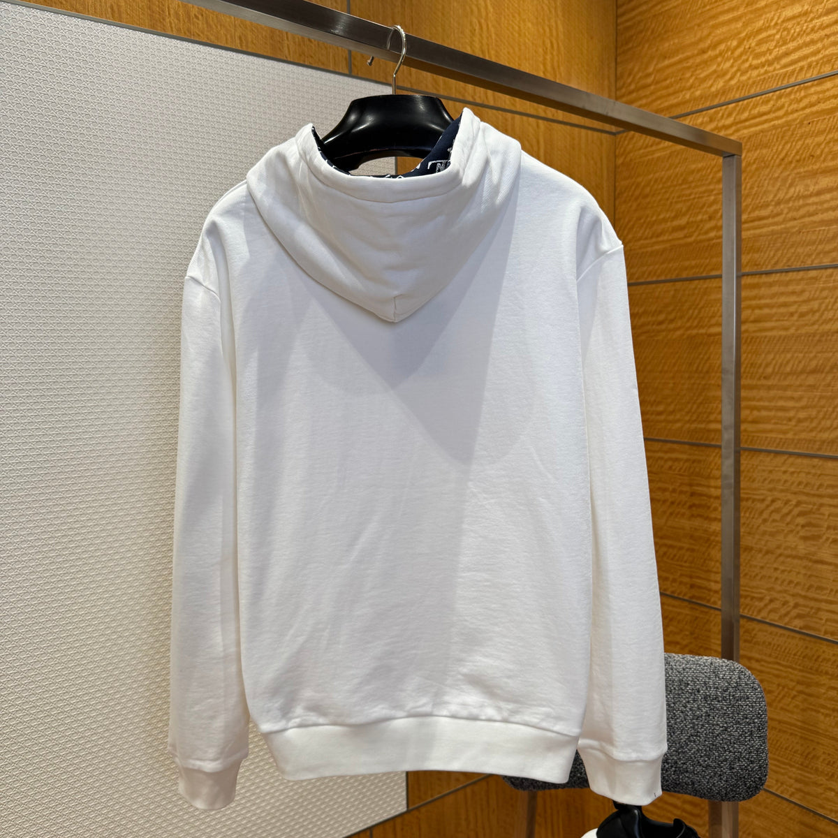 LOU HOODIE