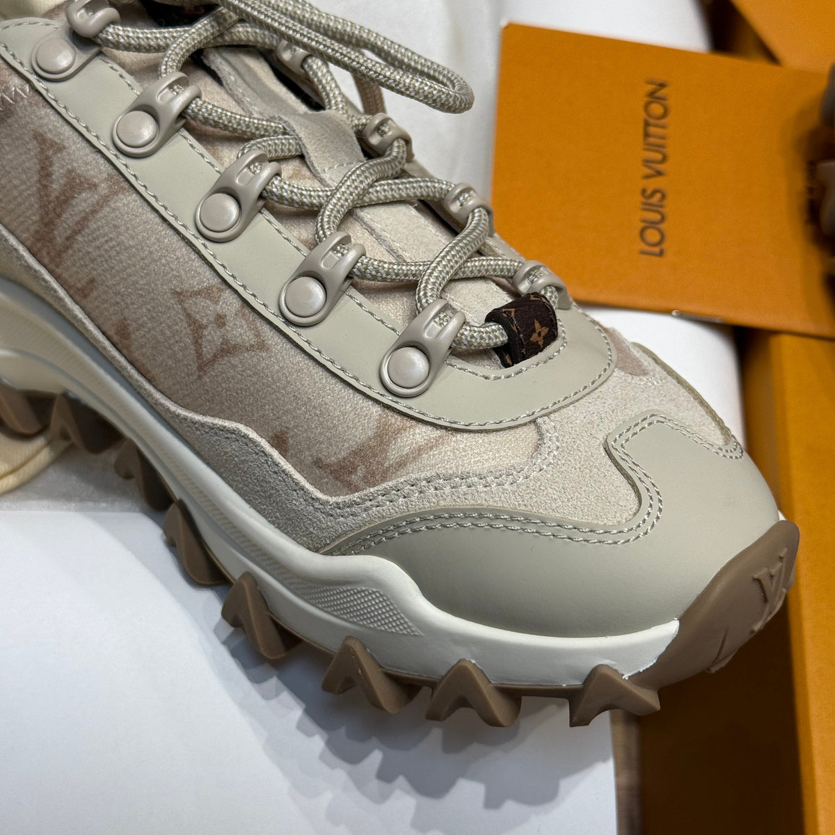 LOU RUSH XPLORER SNEAKERS