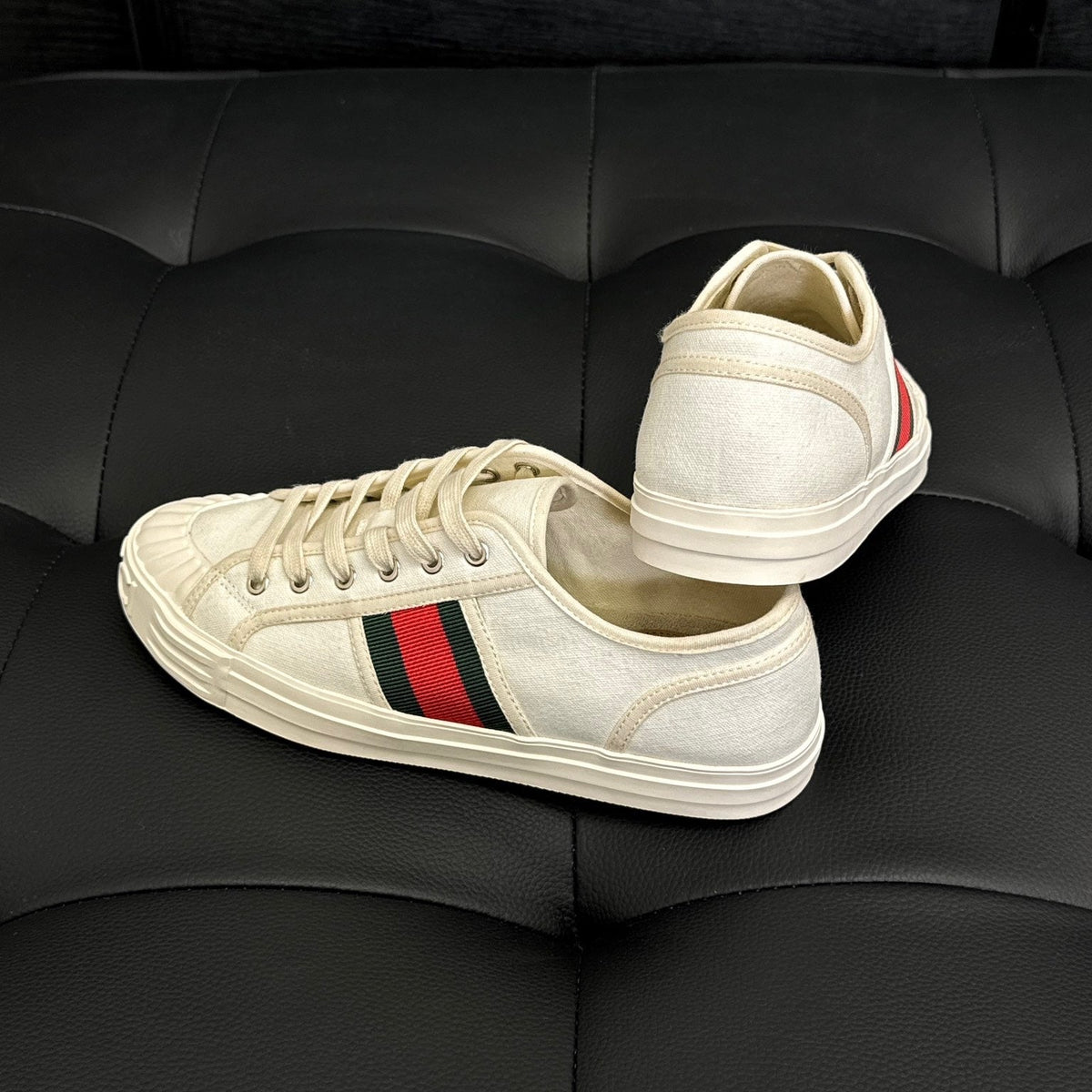 GG SNEAKERS