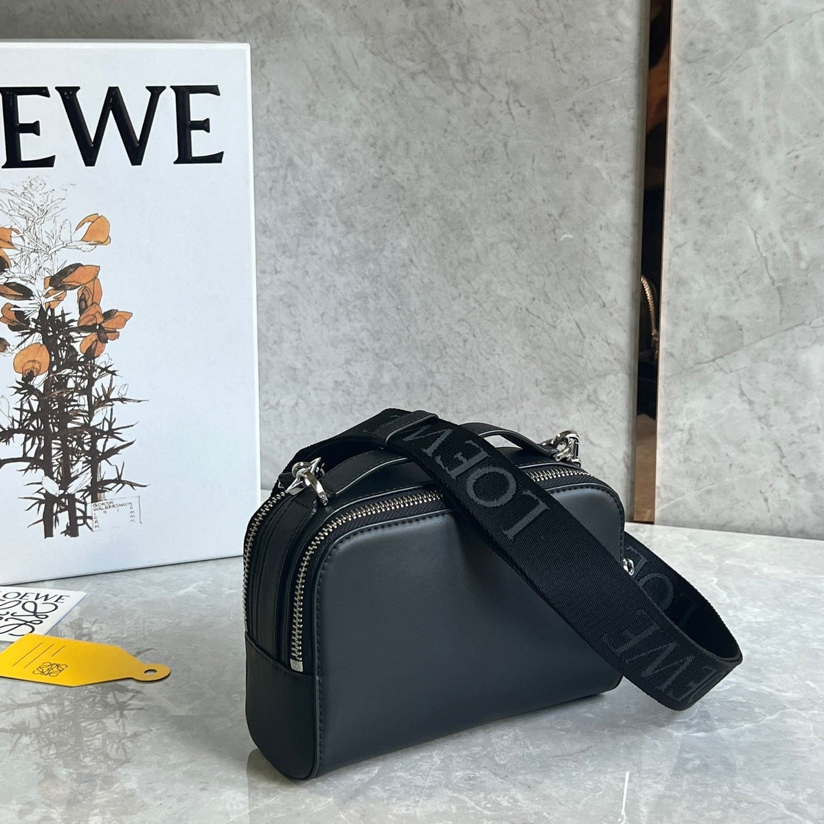 LOEW MINI CAMERA CROSSBODY BAG