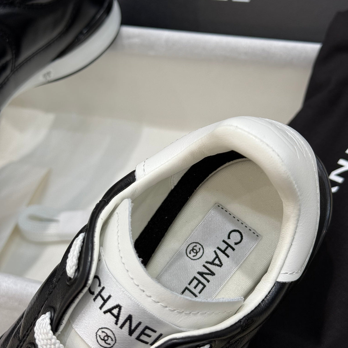 CC SNEAKER