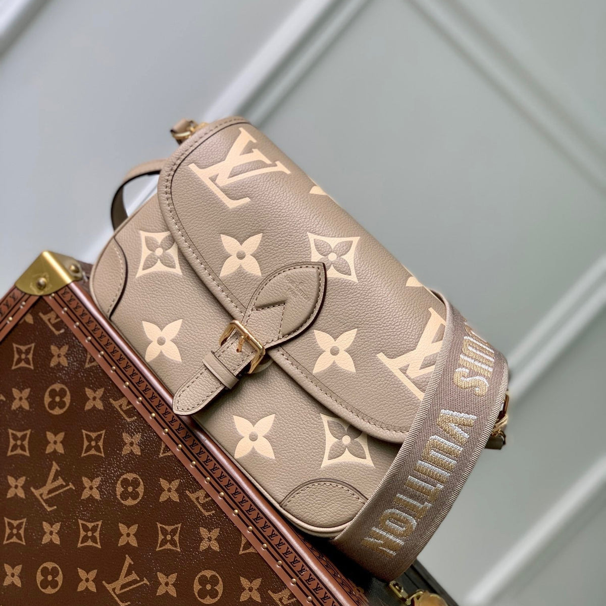 LOU DIANE SATCHEL BAG