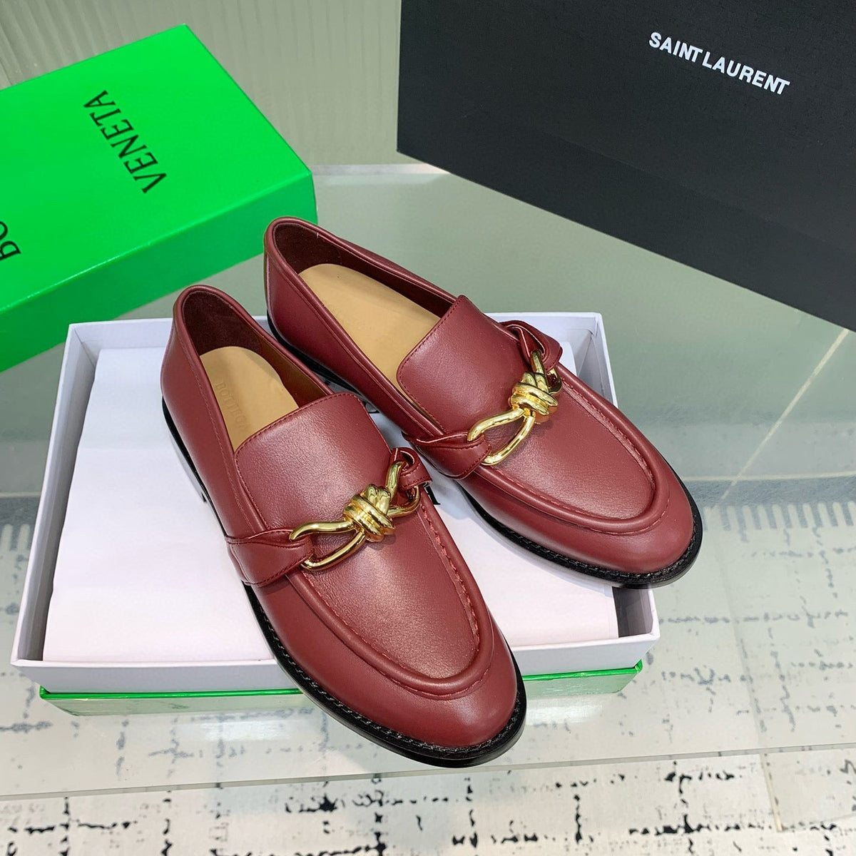 BOTT LOAFERS