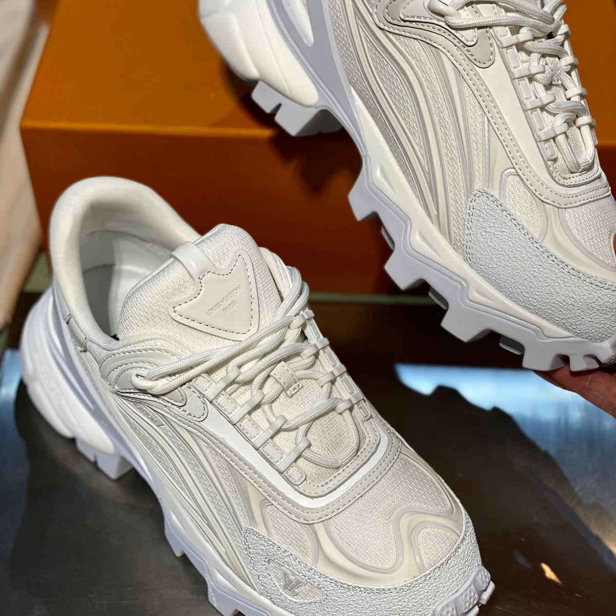 LOU SUMMIT SNEAKERS