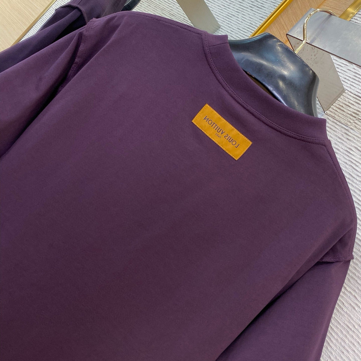 LOU T-SHIRT