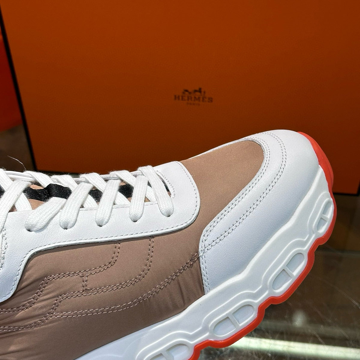 HERM IMPULSE SNEAKER