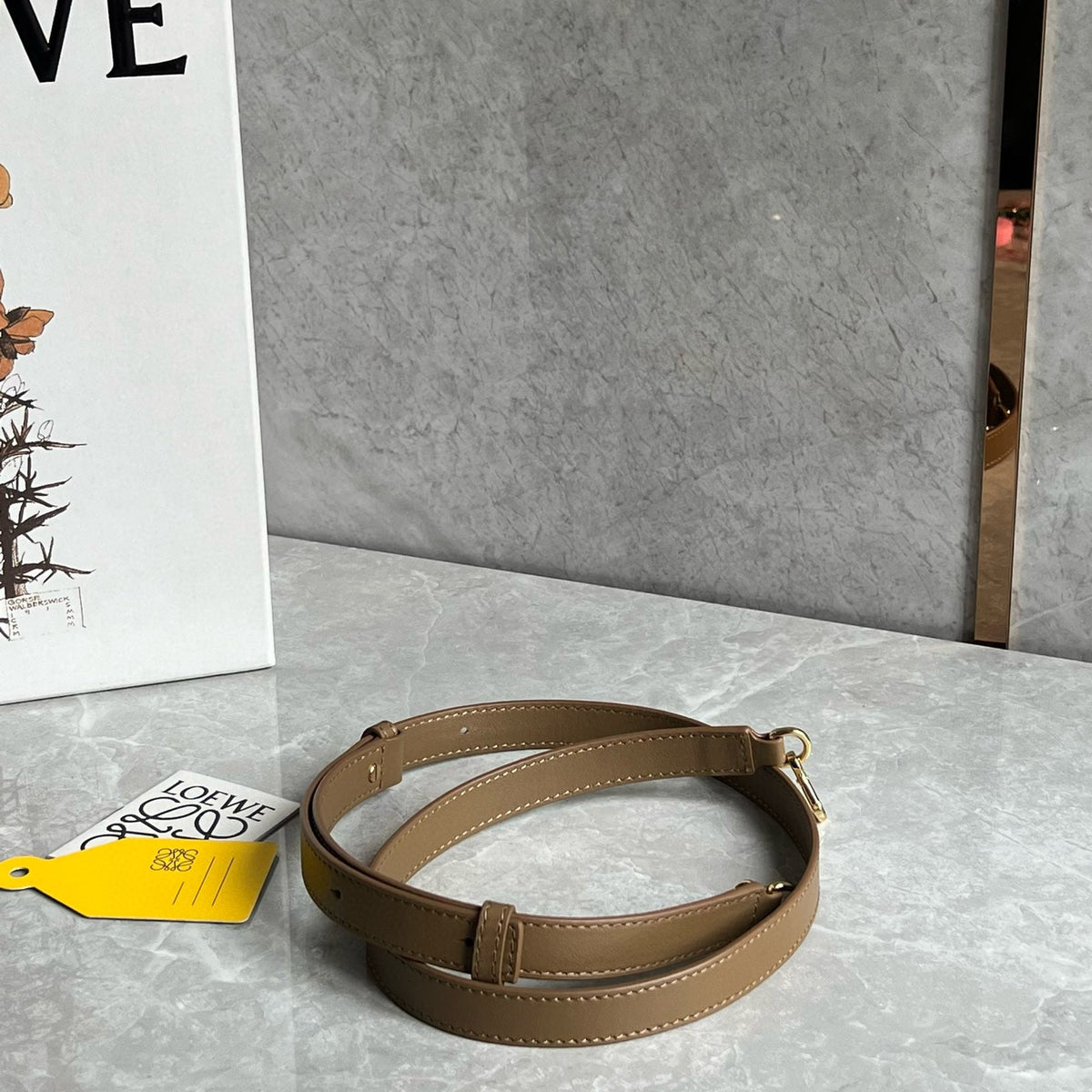 LOEW MINI PEBBLE BUCKET BAG