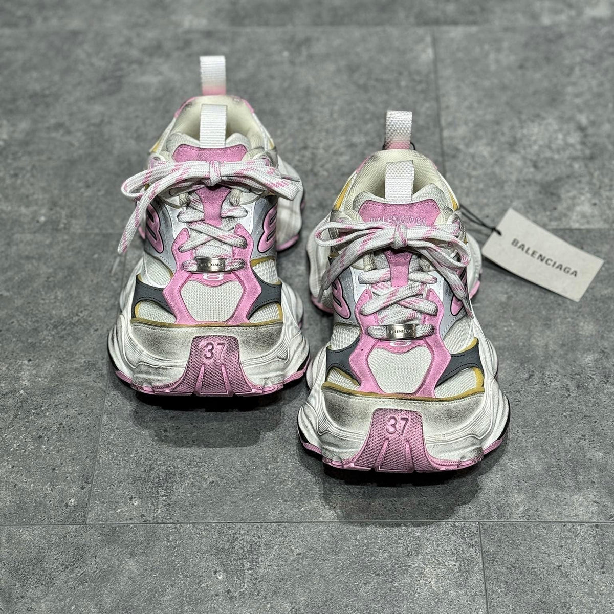 BAL CARGO TRAINERS