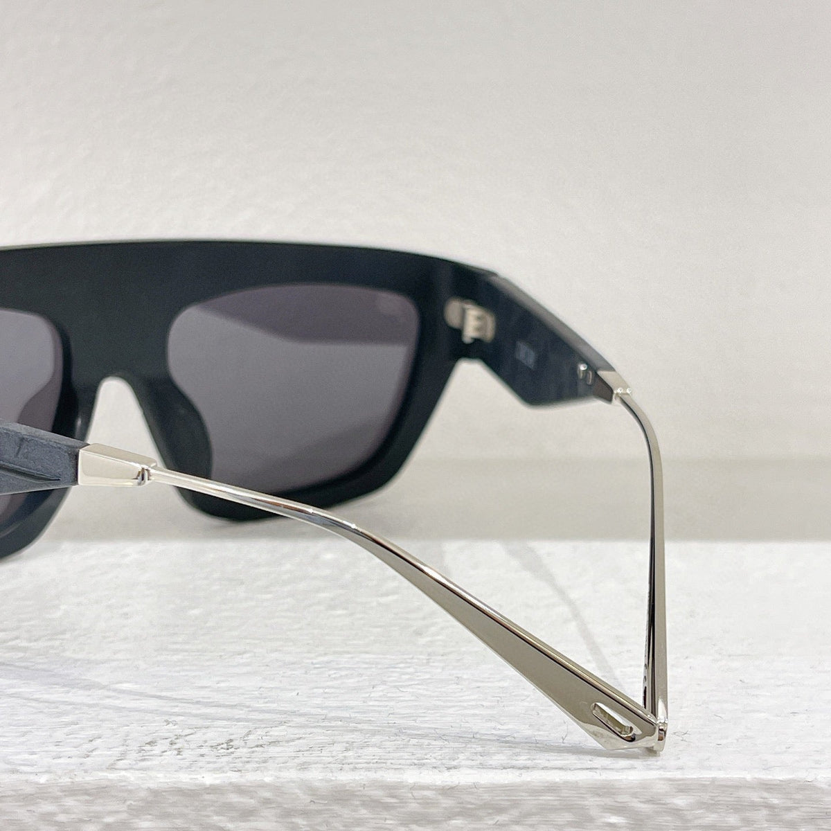 CD SUNGLASSES